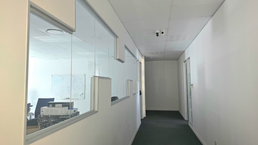 Commercial Property for Sale in Die Hoewes Gauteng