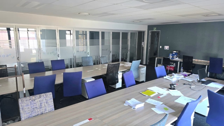 Commercial Property for Sale in Die Hoewes Gauteng