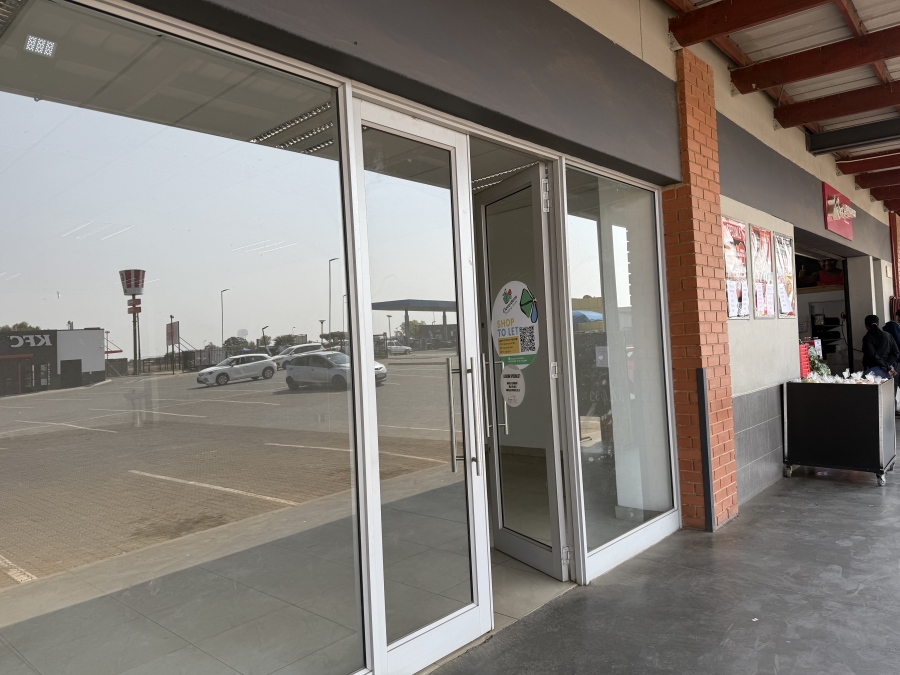 To Let commercial Property for Rent in Cloverdene Gauteng