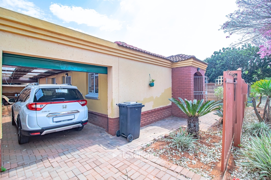 3 Bedroom Property for Sale in Eloffsdal Gauteng