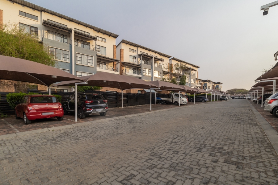 3 Bedroom Property for Sale in Greenstone Gate Gauteng