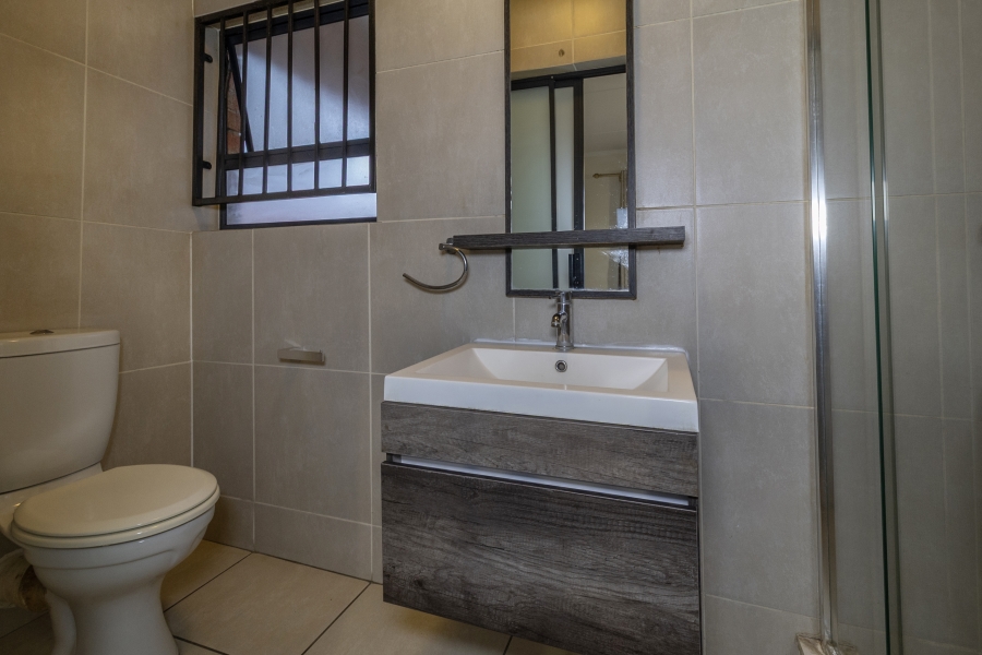 3 Bedroom Property for Sale in Greenstone Crest Gauteng