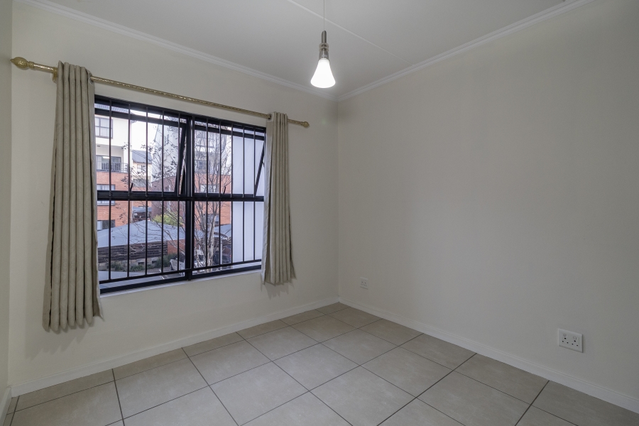 3 Bedroom Property for Sale in Greenstone Crest Gauteng