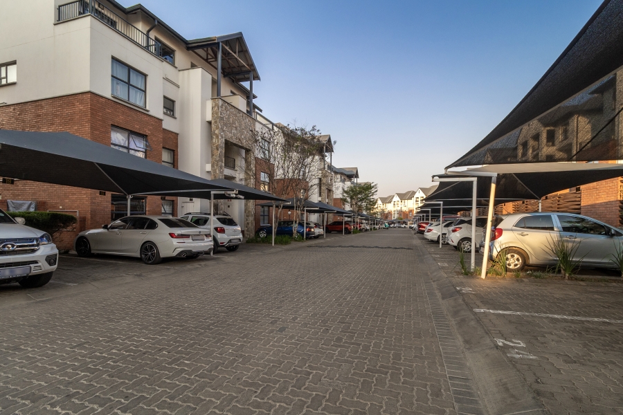 3 Bedroom Property for Sale in Greenstone Crest Gauteng