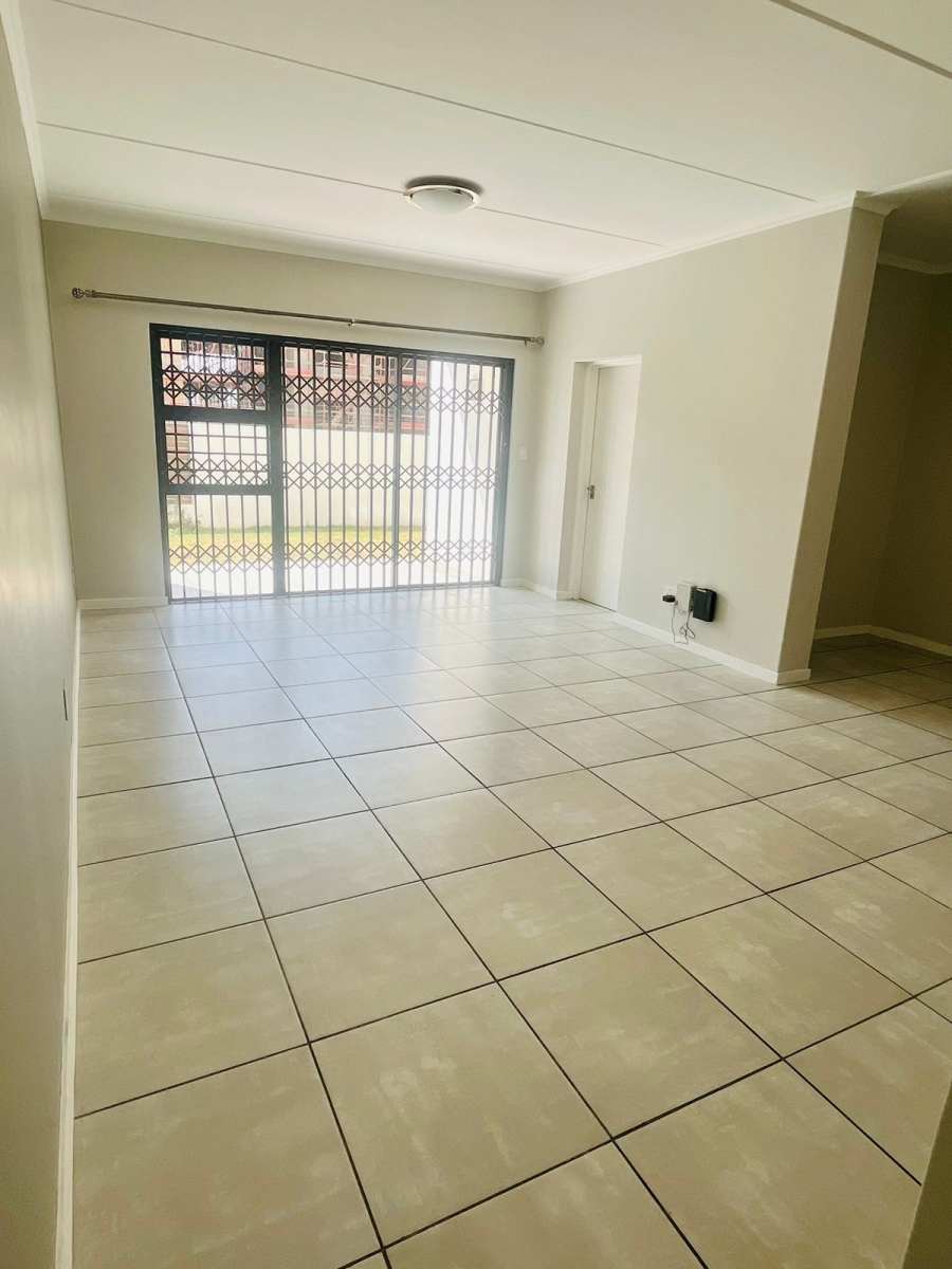 To Let 3 Bedroom Property for Rent in Crowthorne AH Gauteng