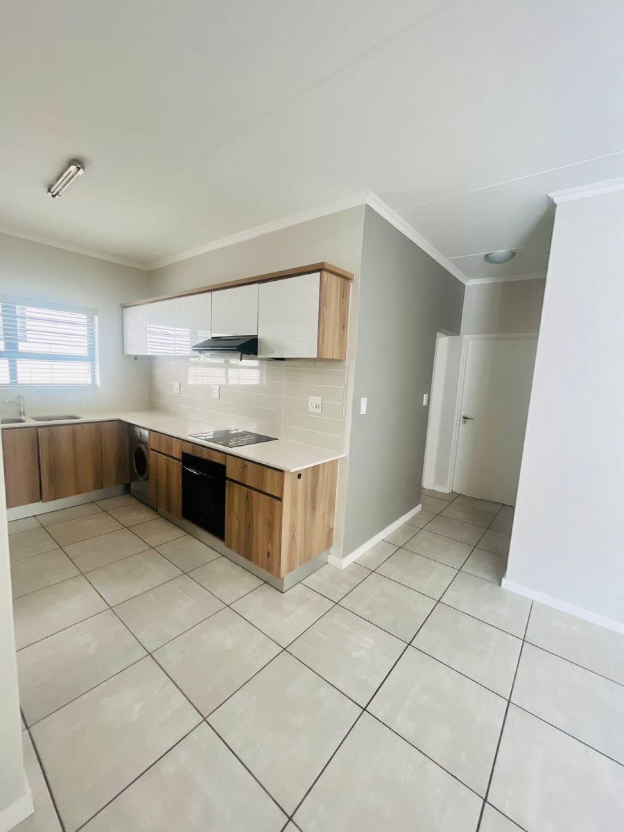 To Let 3 Bedroom Property for Rent in Crowthorne AH Gauteng