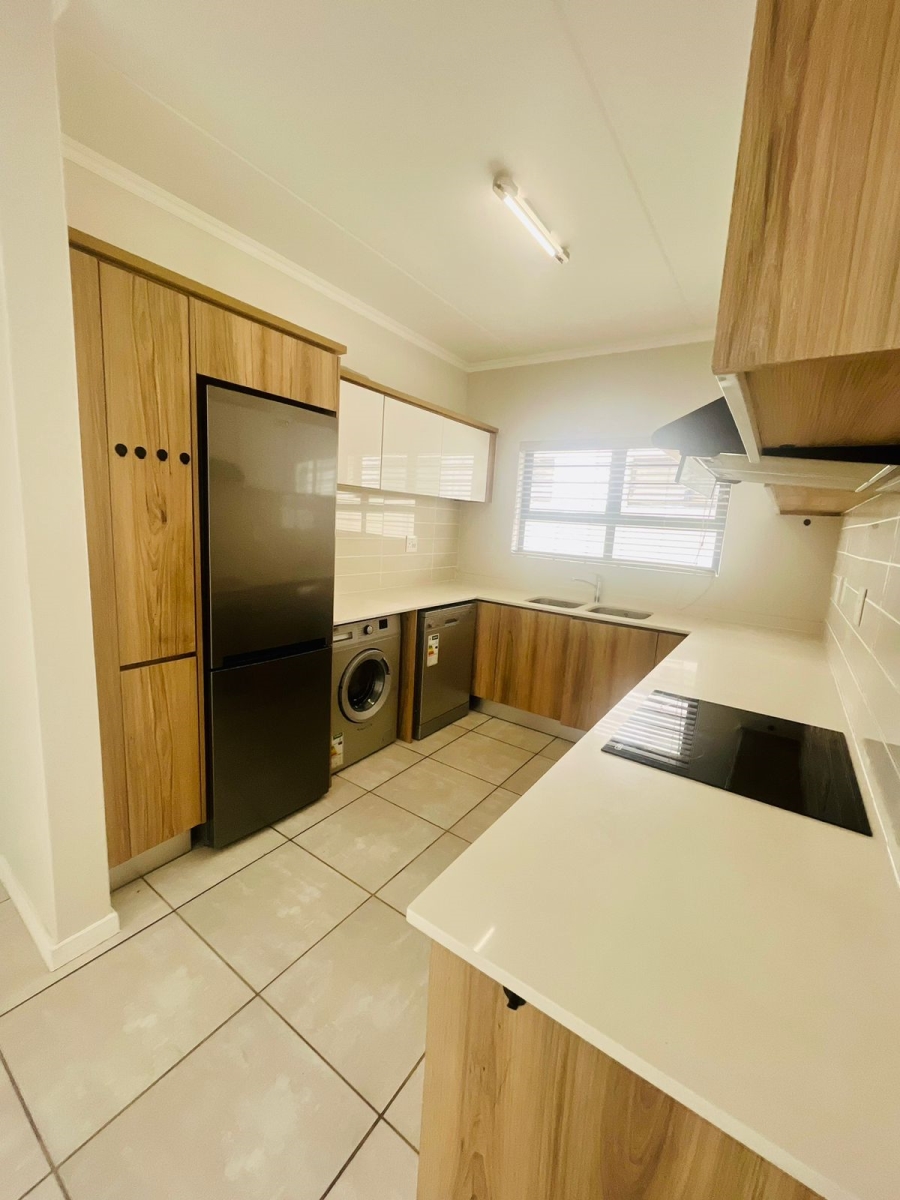 To Let 3 Bedroom Property for Rent in Crowthorne AH Gauteng