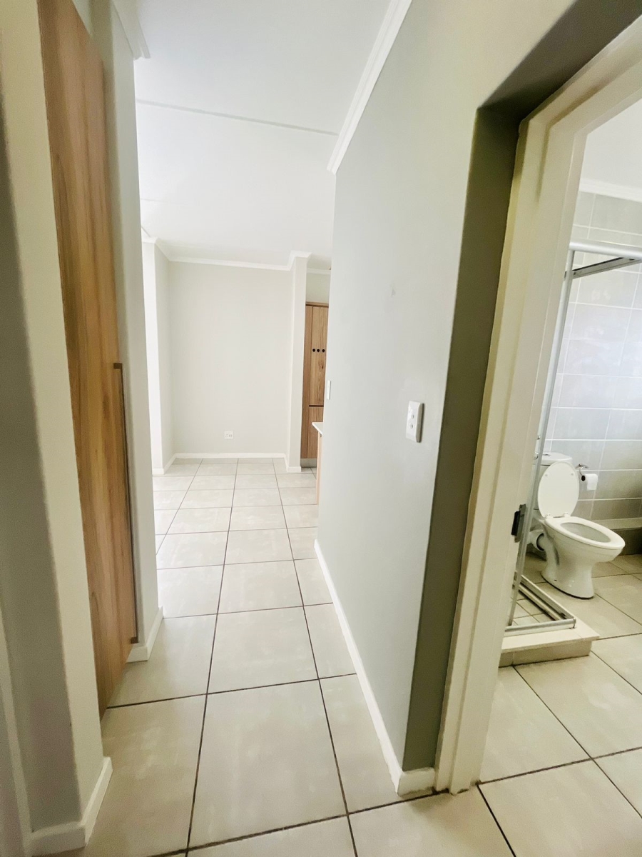 To Let 3 Bedroom Property for Rent in Crowthorne AH Gauteng