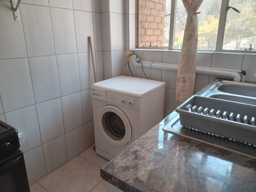 1 Bedroom Property for Sale in Gezina Gauteng