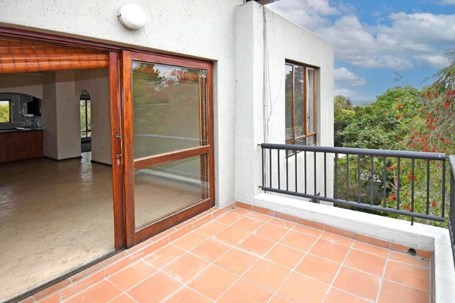 To Let 2 Bedroom Property for Rent in Craighall Park Gauteng