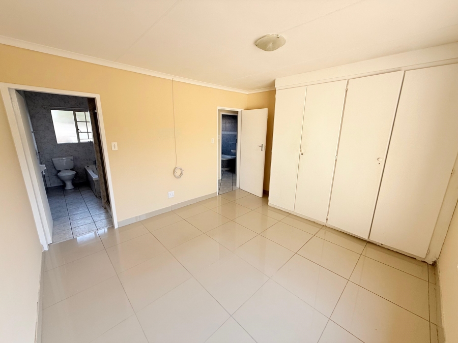 3 Bedroom Property for Sale in Elardus Park Gauteng