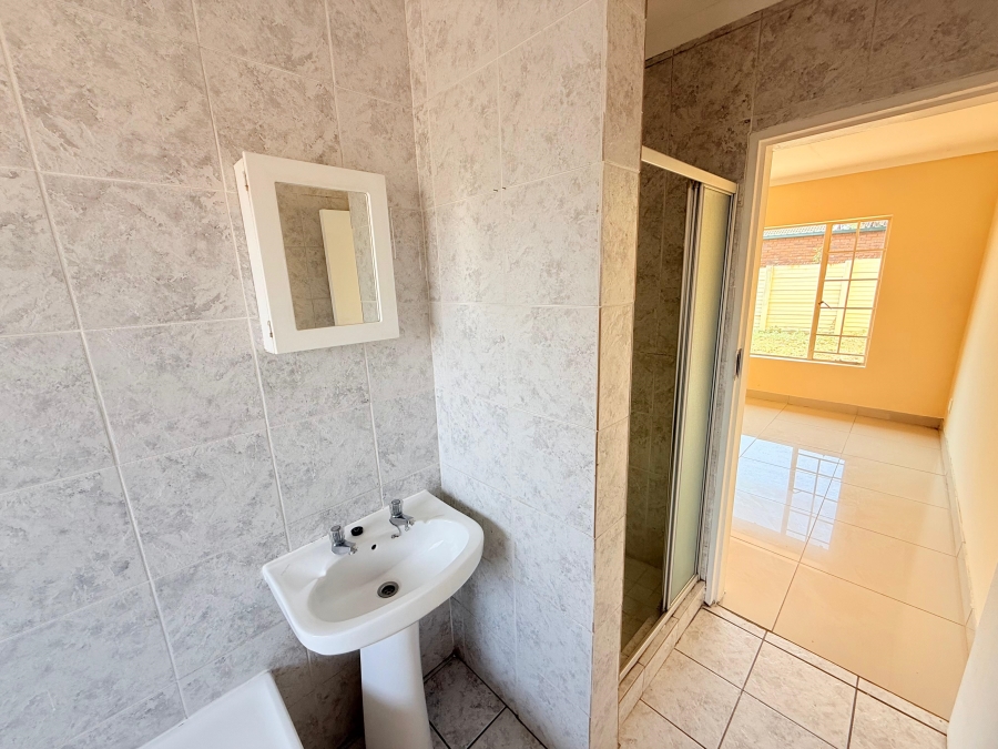3 Bedroom Property for Sale in Elardus Park Gauteng