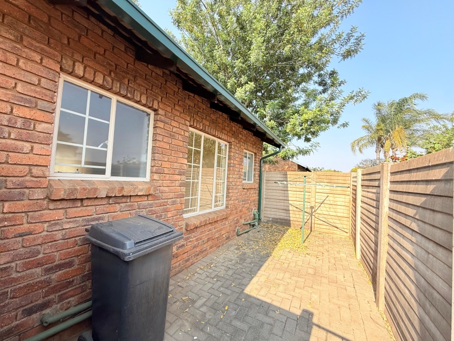 3 Bedroom Property for Sale in Elardus Park Gauteng