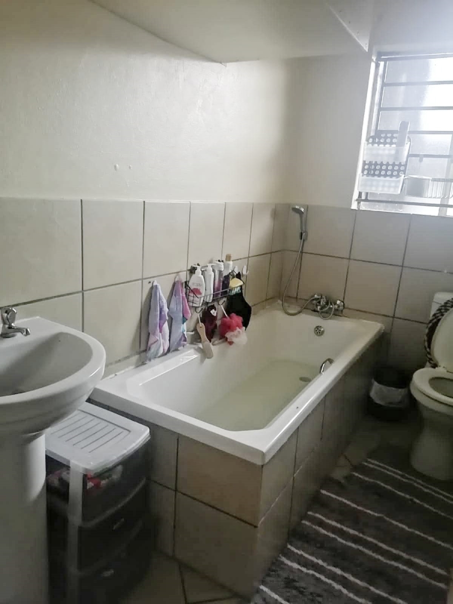 2 Bedroom Property for Sale in Greenhills Ext 3 Gauteng