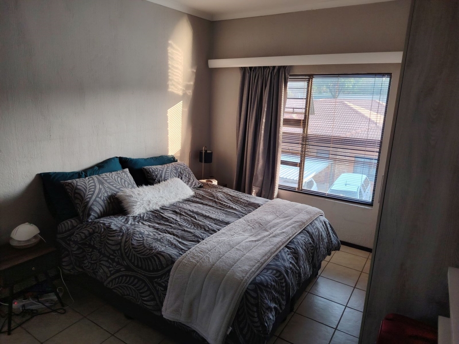 To Let 2 Bedroom Property for Rent in Bergbron Gauteng