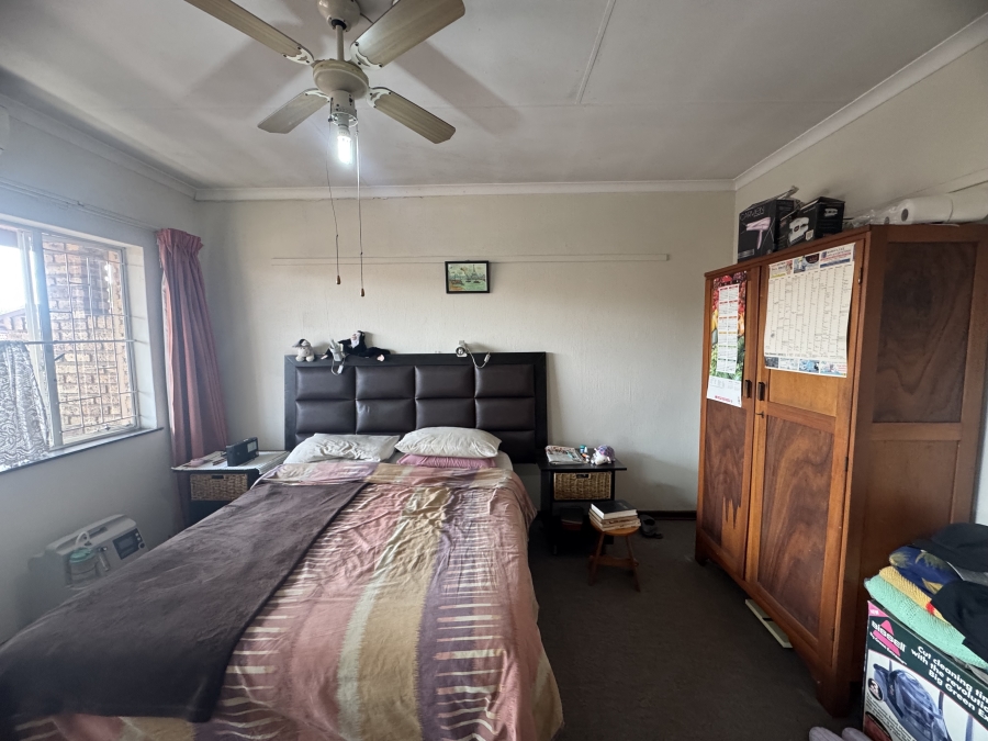 2 Bedroom Property for Sale in Lambton Gauteng