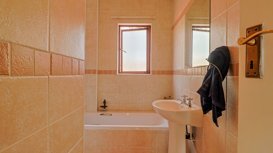 4 Bedroom Property for Sale in Rietvlei Heights Country Estate Gauteng