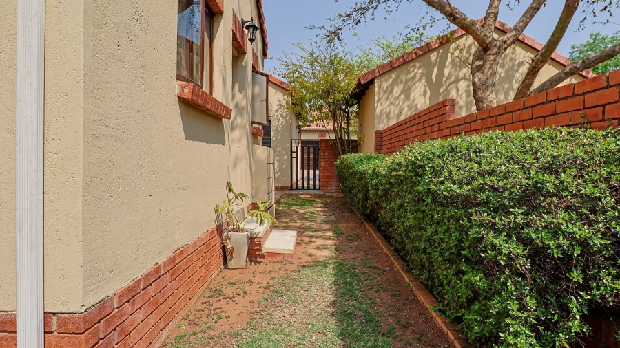 4 Bedroom Property for Sale in Rietvlei Heights Country Estate Gauteng