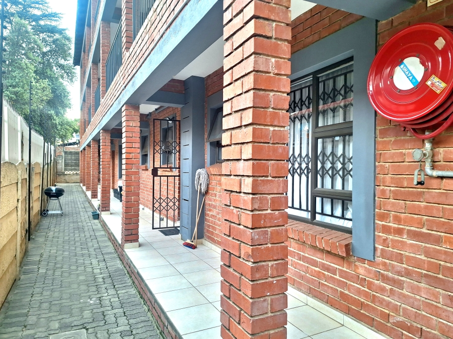 2 Bedroom Property for Sale in Windsor West Gauteng