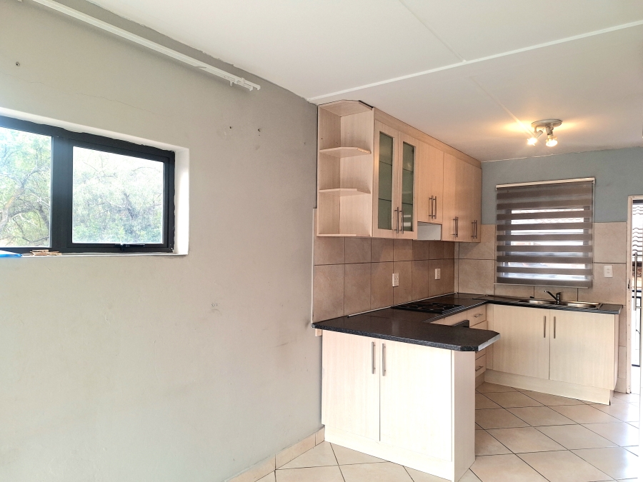 2 Bedroom Property for Sale in Windsor West Gauteng