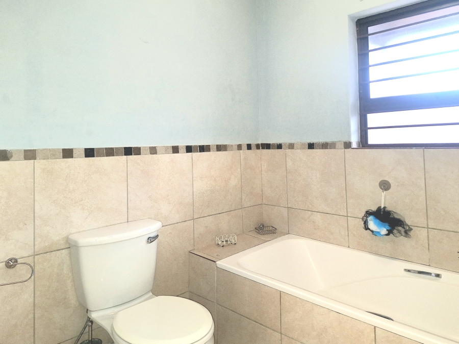2 Bedroom Property for Sale in Windsor West Gauteng