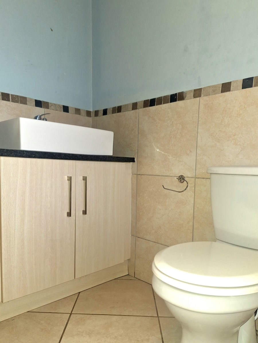 2 Bedroom Property for Sale in Windsor West Gauteng