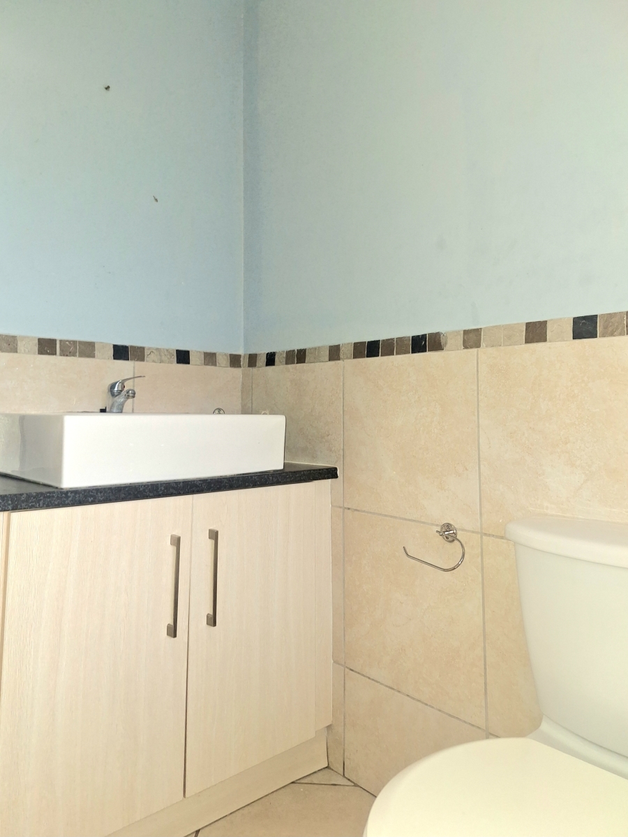 2 Bedroom Property for Sale in Windsor West Gauteng
