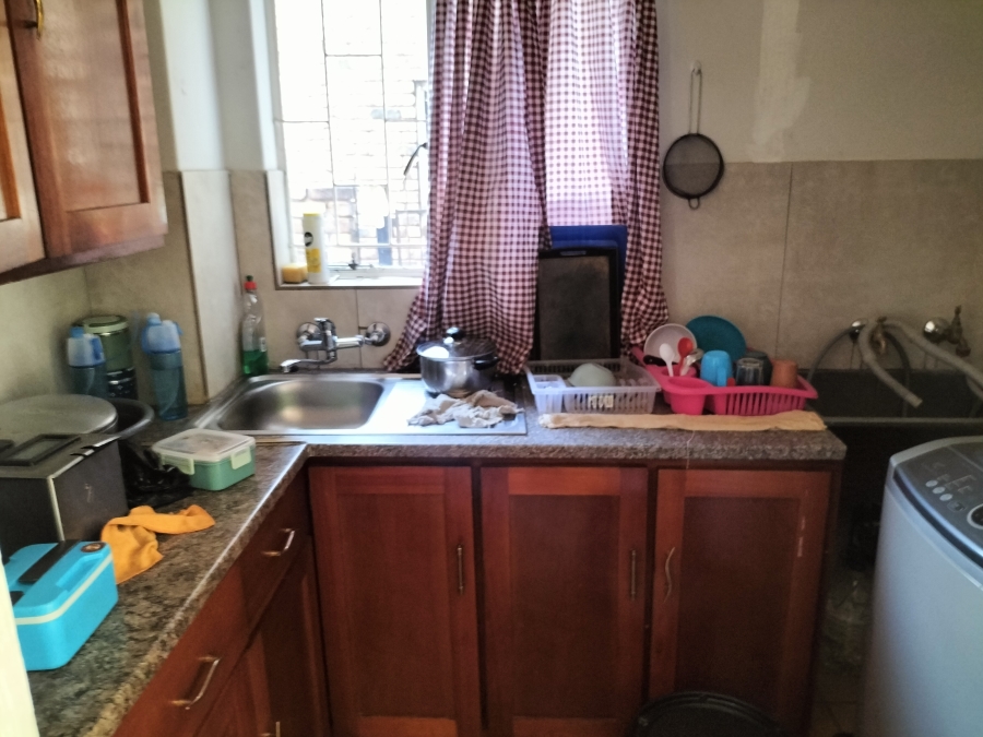 2 Bedroom Property for Sale in Pretoria North Gauteng
