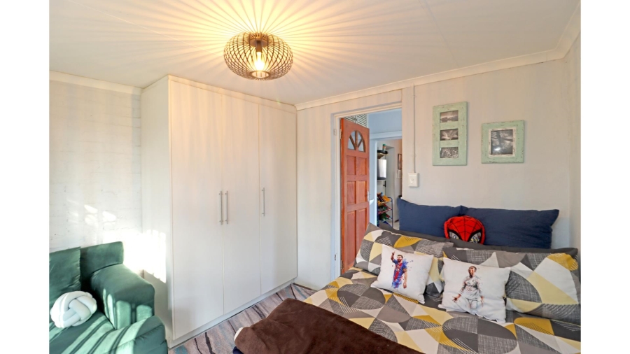 5 Bedroom Property for Sale in Vorna Valley Gauteng