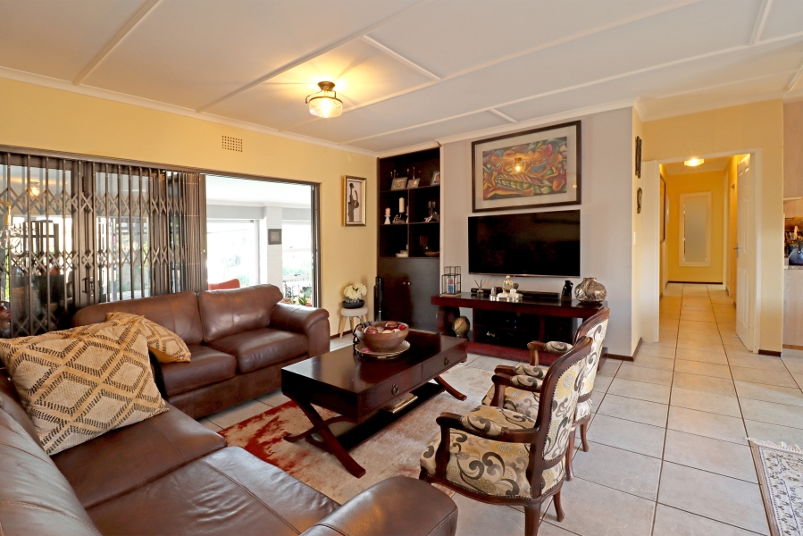 5 Bedroom Property for Sale in Vorna Valley Gauteng