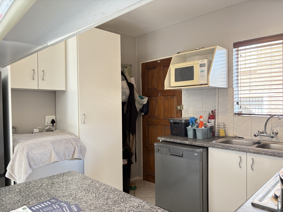 2 Bedroom Property for Sale in Wilgeheuwel Gauteng
