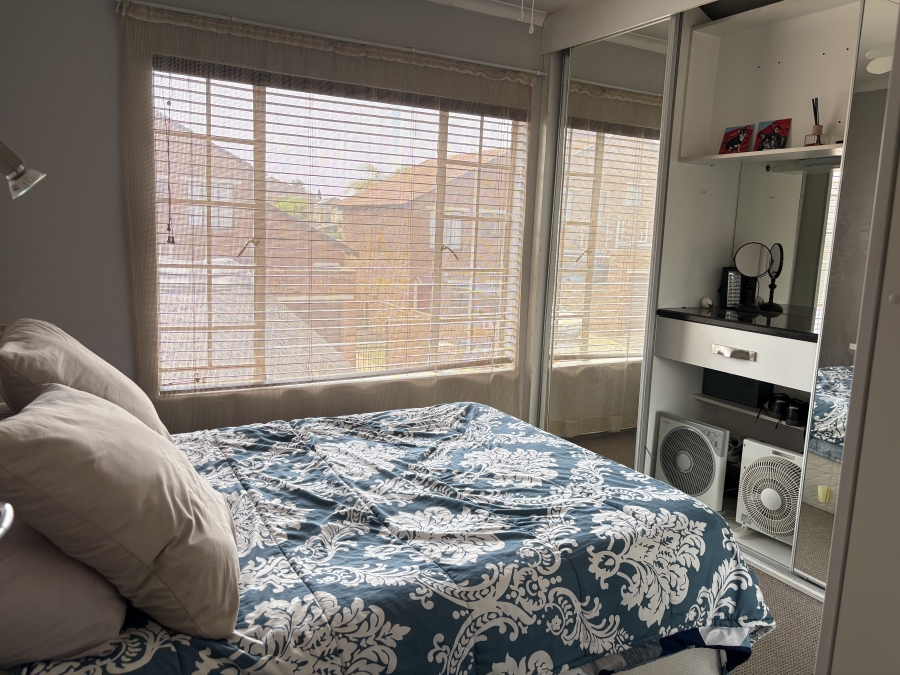 2 Bedroom Property for Sale in Wilgeheuwel Gauteng