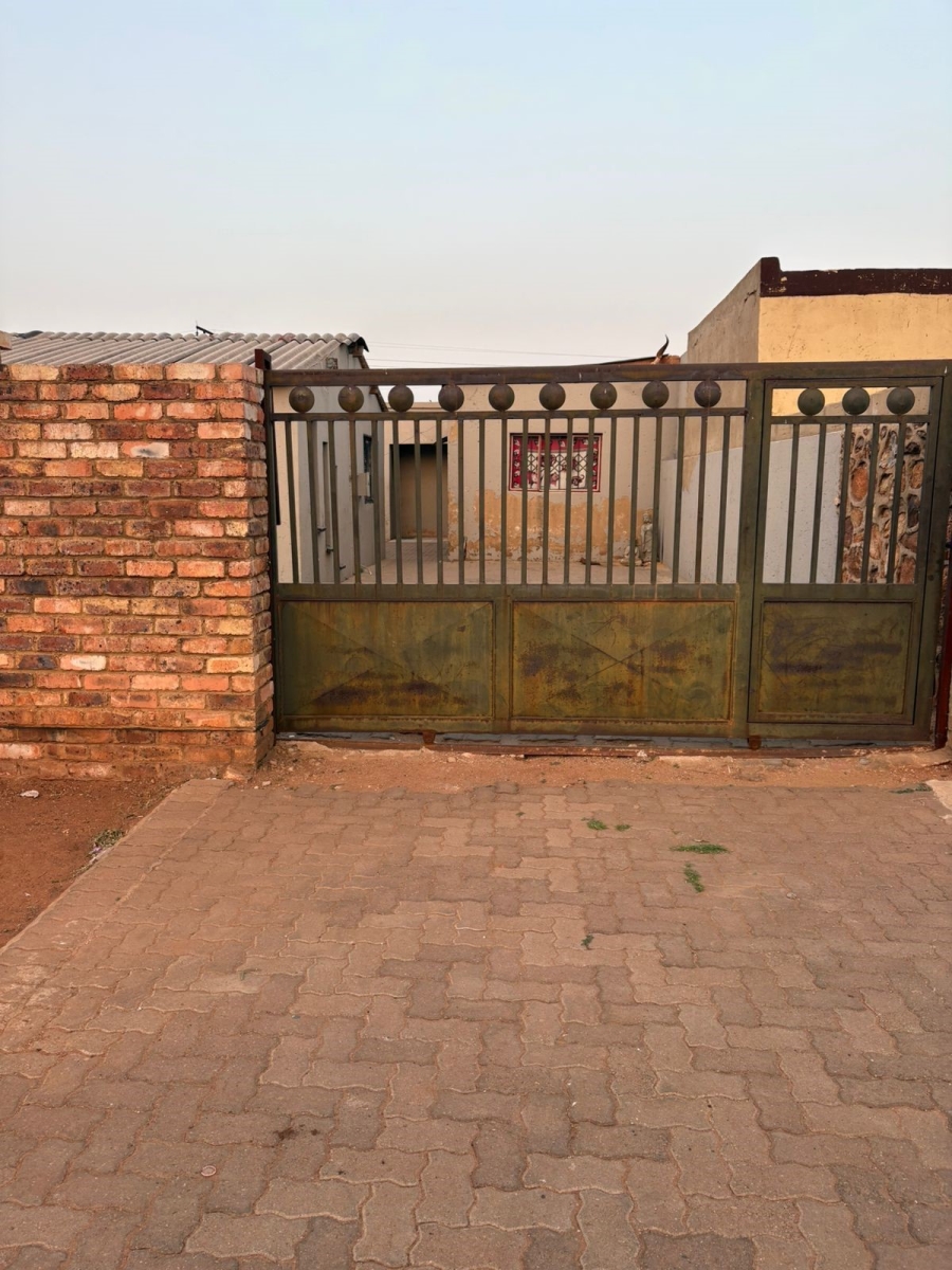 1 Bedroom Property for Sale in Dobsonville Gauteng
