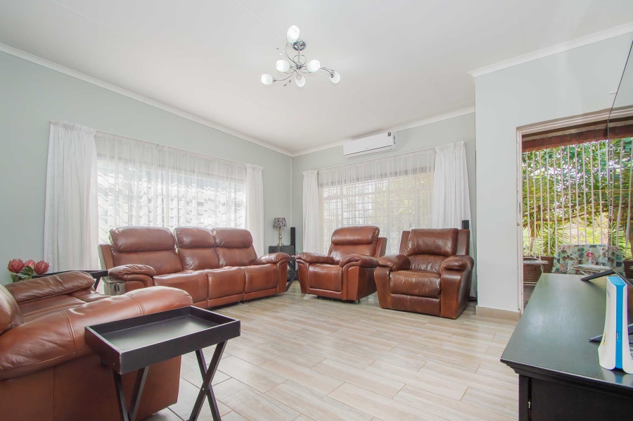 6 Bedroom Property for Sale in Lanseria Gauteng