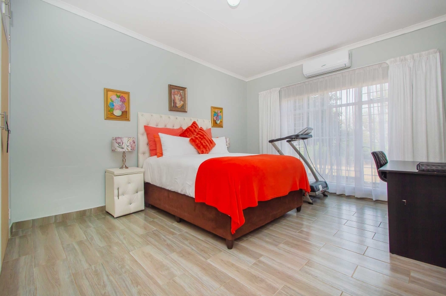 6 Bedroom Property for Sale in Lanseria Gauteng