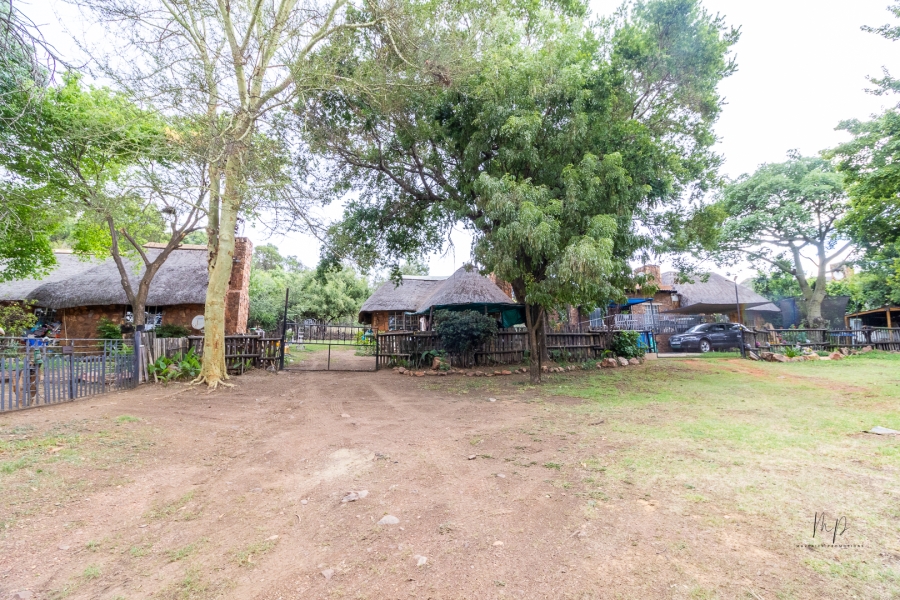 11 Bedroom Property for Sale in Alewynspoort Gauteng