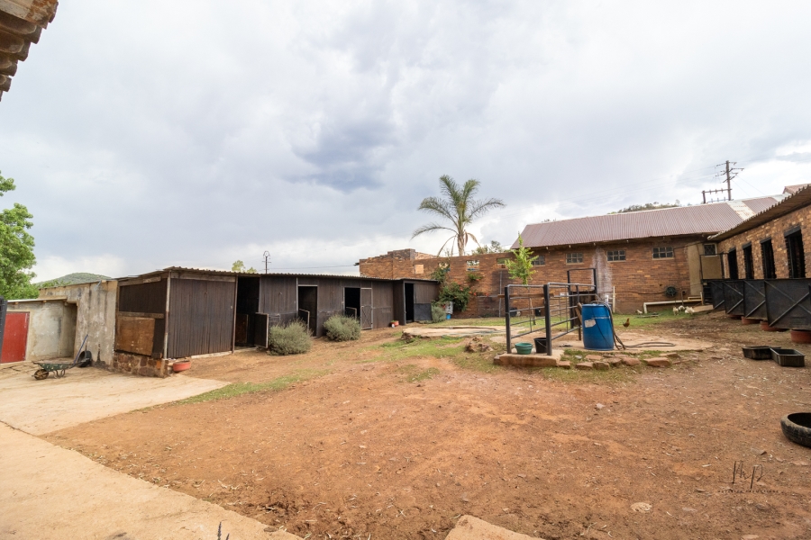 11 Bedroom Property for Sale in Alewynspoort Gauteng
