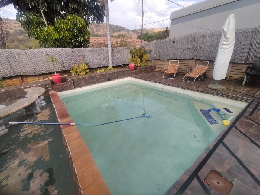 5 Bedroom Property for Sale in Amandasig Gauteng