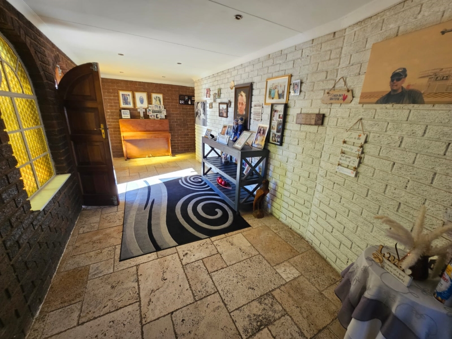 4 Bedroom Property for Sale in Brackenhurst Gauteng