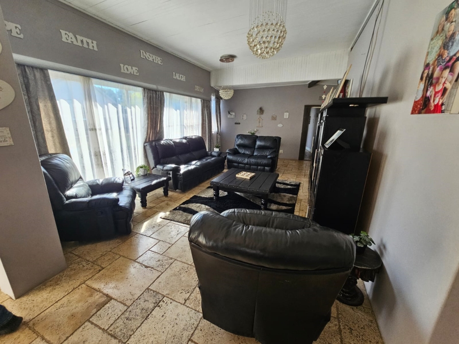 4 Bedroom Property for Sale in Brackenhurst Gauteng