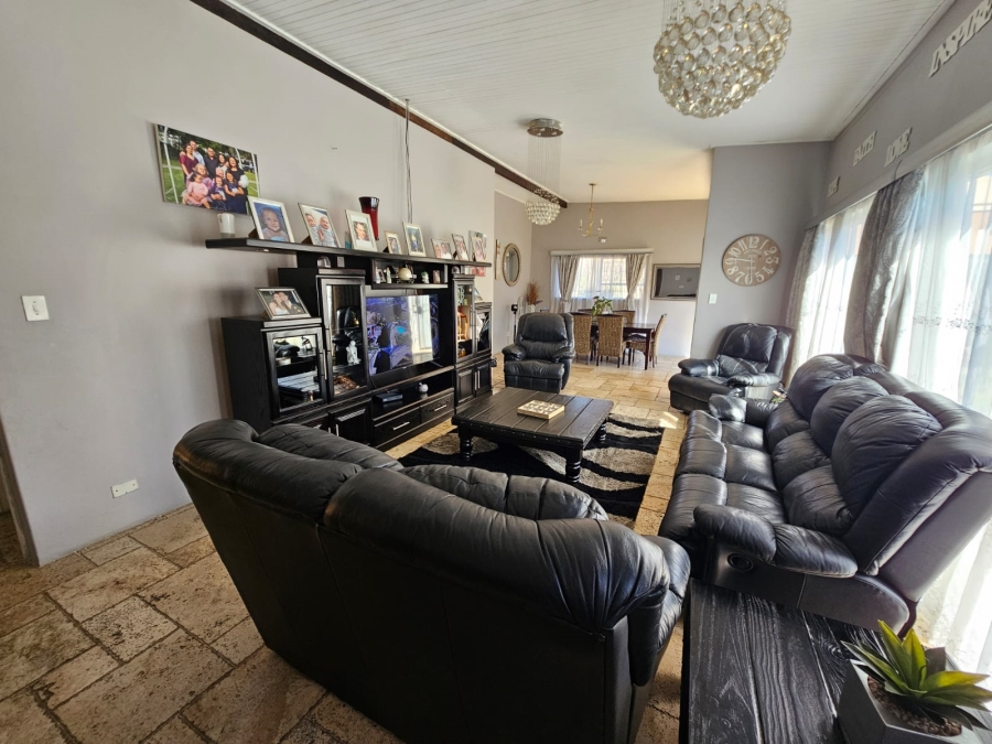 4 Bedroom Property for Sale in Brackenhurst Gauteng