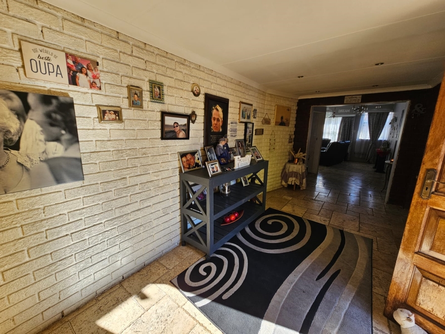 4 Bedroom Property for Sale in Brackenhurst Gauteng