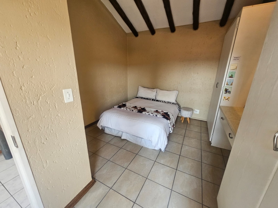 2 Bedroom Property for Sale in New Redruth Gauteng