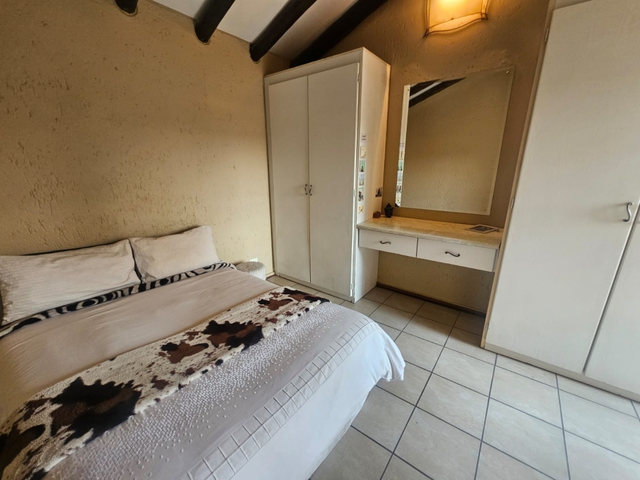 2 Bedroom Property for Sale in New Redruth Gauteng