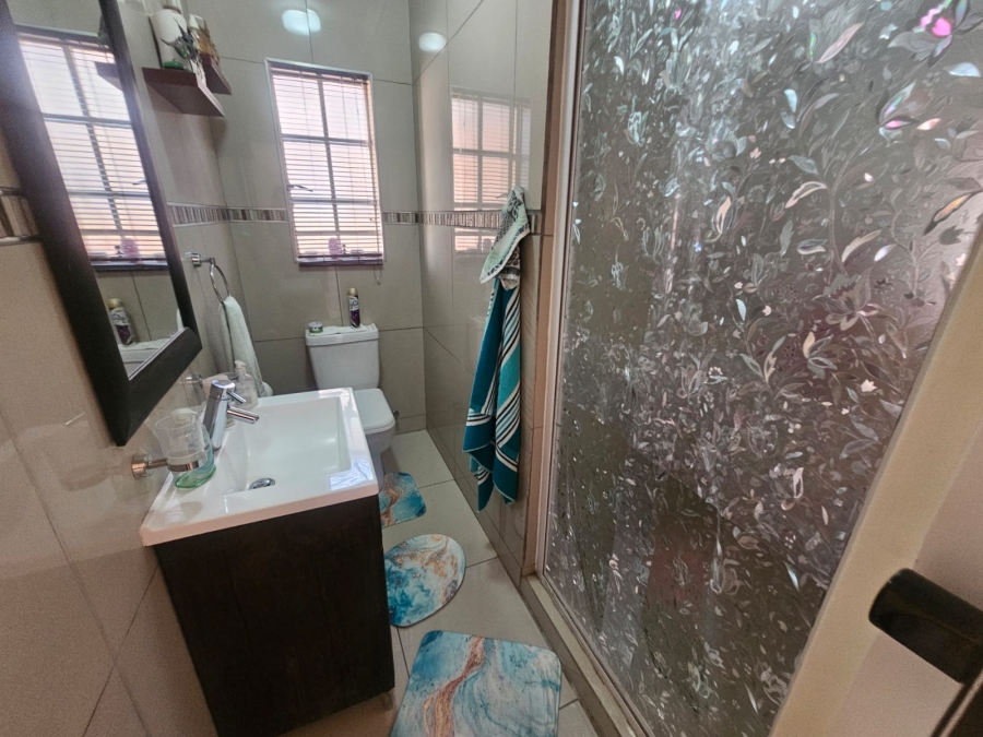 3 Bedroom Property for Sale in New Redruth Gauteng