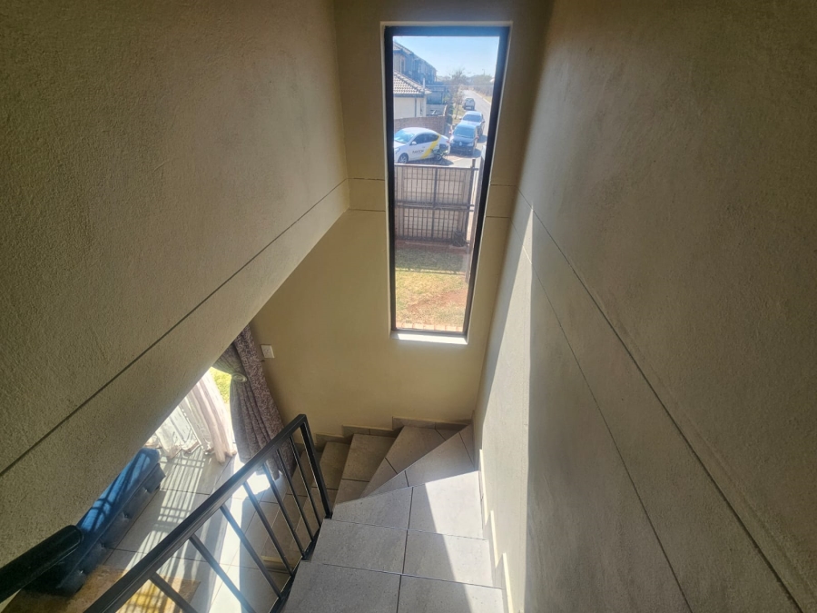 4 Bedroom Property for Sale in Albertsdal Gauteng