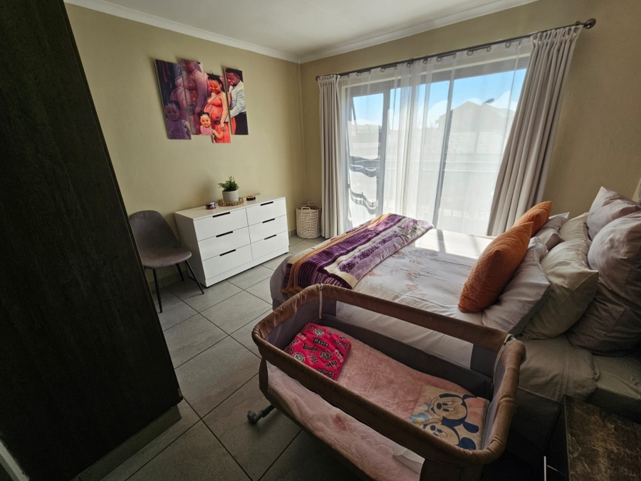 4 Bedroom Property for Sale in Albertsdal Gauteng