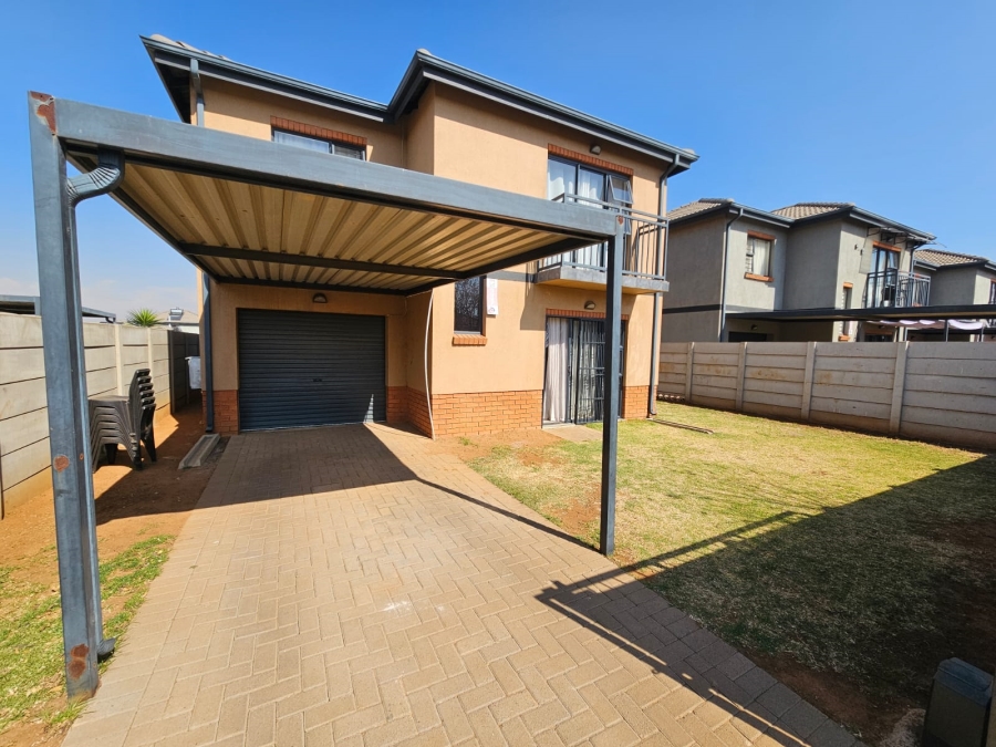 4 Bedroom Property for Sale in Albertsdal Gauteng