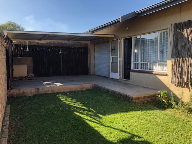 2 Bedroom Property for Sale in Verwoerdpark Gauteng
