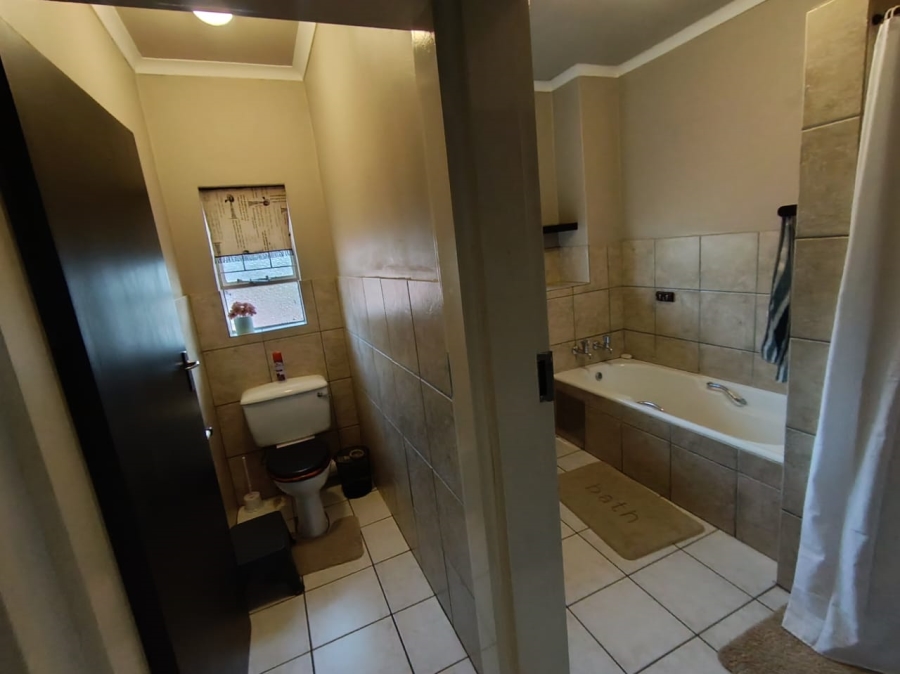 3 Bedroom Property for Sale in Wonderboom Gauteng